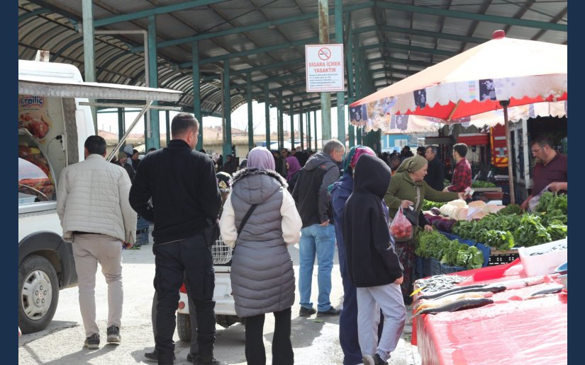 BU HAFTA TUZLUKÇU SALI PAZARI’NDA RAMAZAN YOĞUNLUĞU