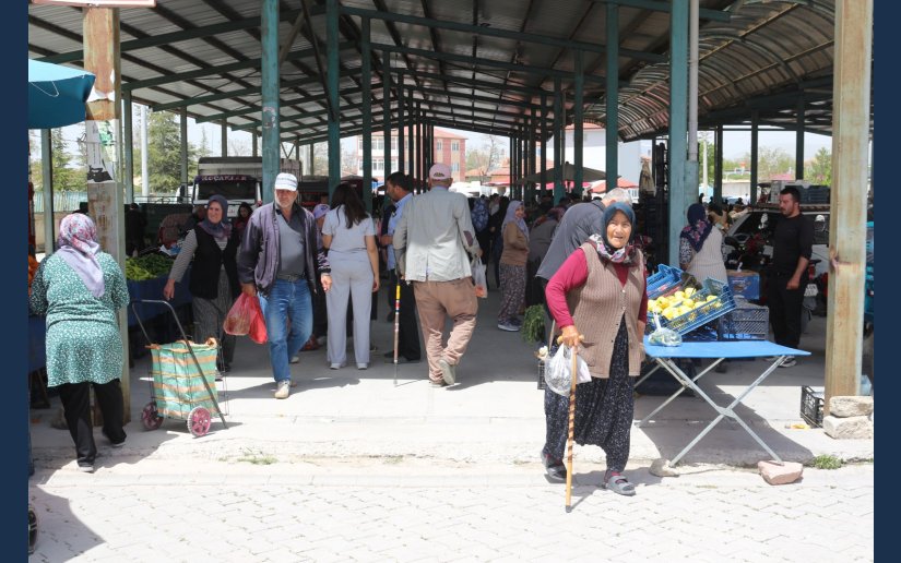 İLÇEMİZDE BU HAFTA SALI PAZARIMIZ.