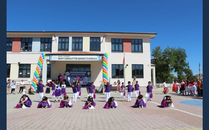 ŞEHİT CEMALETTİN ŞEKERCİ İLKÖĞRETİM OKULU ÖĞRENCİLERİ BAHAR ŞENLİKLERİNDE DOYASIYA EĞLENDİ