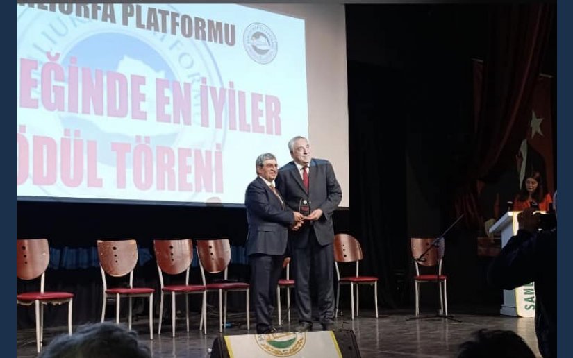 BAŞKAN AKBUĞA'YA BİR ÖDÜL DAHA 